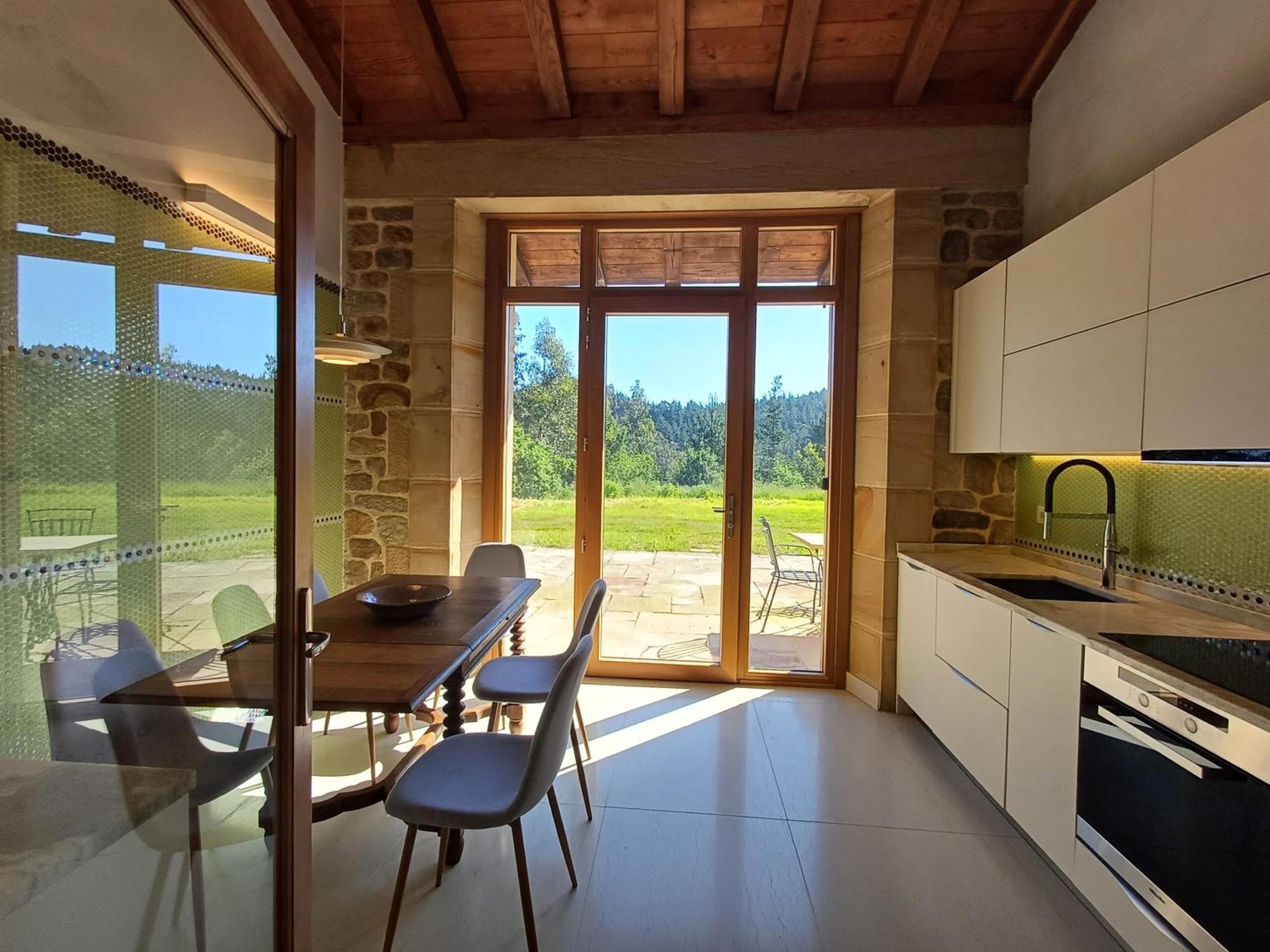 Amplio Apartamento Con Jardin En Villa Haritza Con Vistas Al Mar Ea ภายนอก รูปภาพ